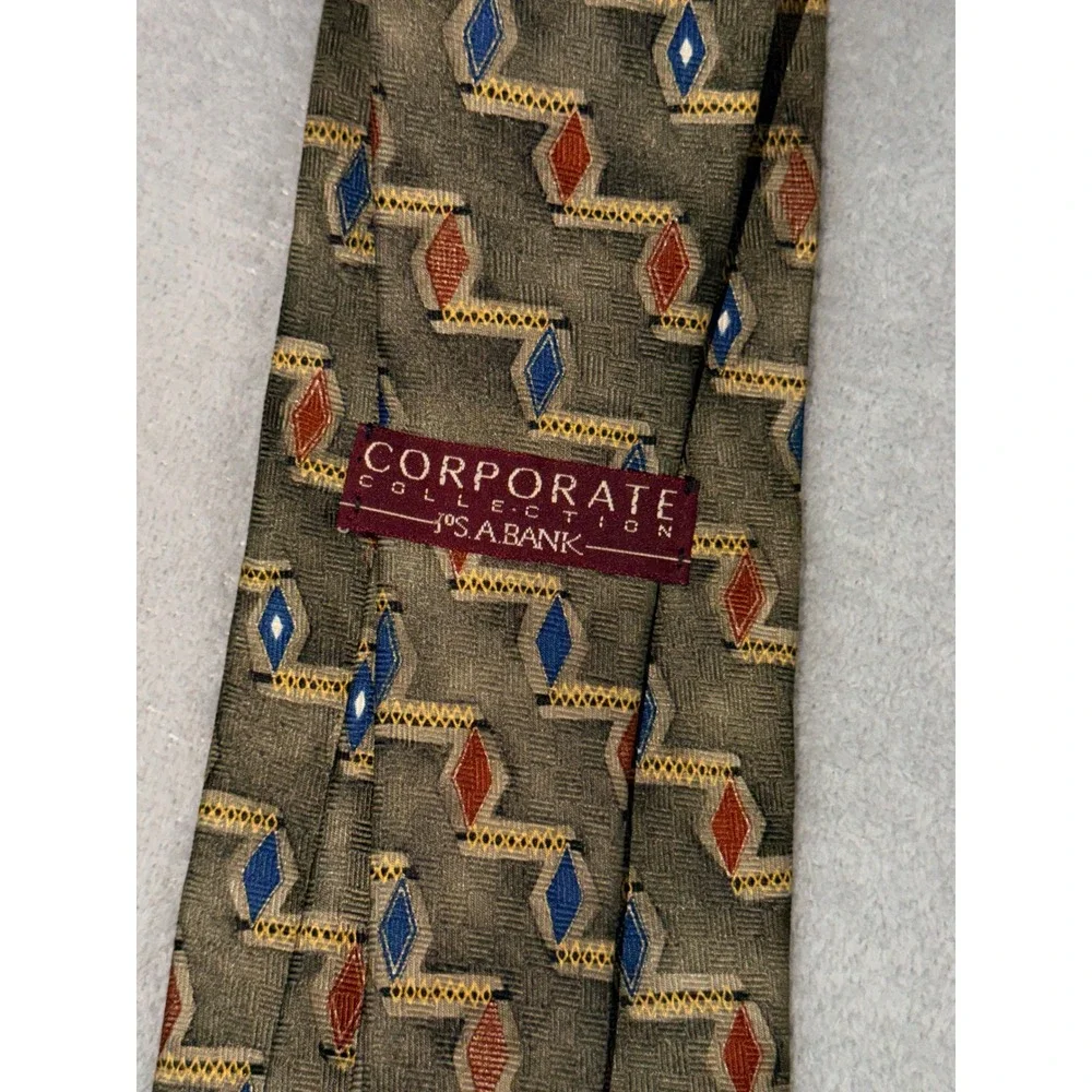 Corporate Collection Necktie Jos A Bank Men's Silk‎ Blend Geometric Pattern Tie